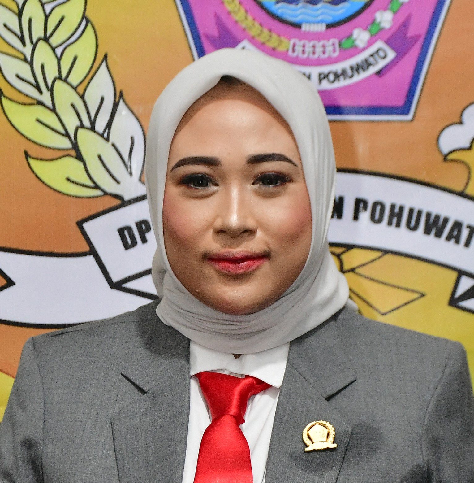 YULIYANI  D. RUMAMPUK, SE